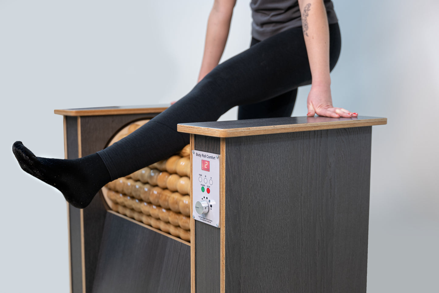 Faszienrolle & Massagerolle elektrisch mit verstellbarer Bank