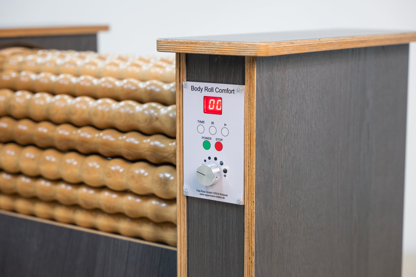 Faszienrolle & Massagerolle elektrisch mit verstellbarer Bank